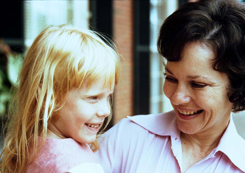Photo of Rosalynn with daughter Amy, circa 1970. 