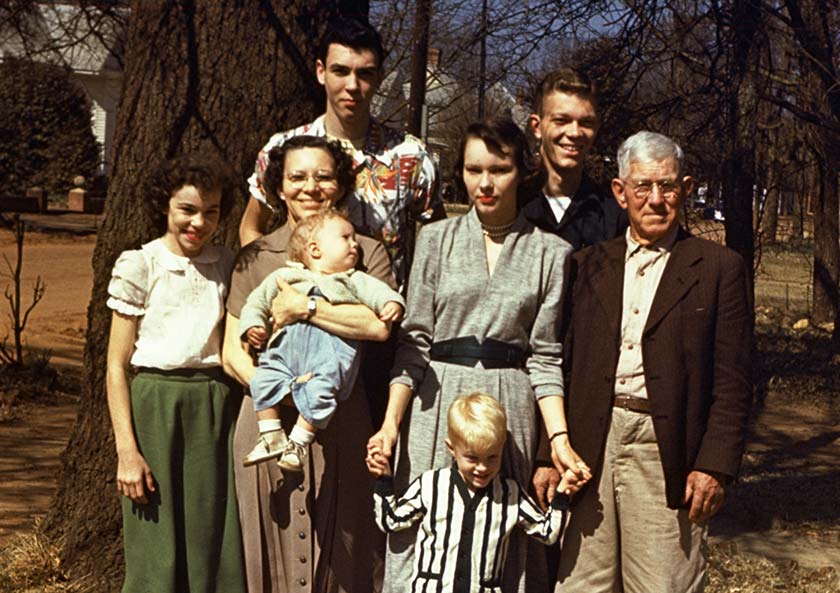 Photo of Rosalynn Smith Carter with her family in Plains, Georgia, in 1951.
