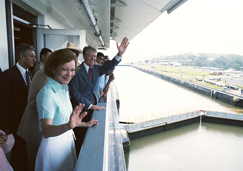 Photo of President and Mrs. Carter visiting one of the locks along the Panama Canal, 1978.